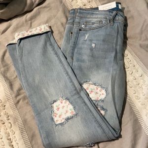 NWT Judy blue mid rise floral jeans